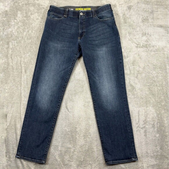 Lee Other - Lee Jeans Men's 38x32* Blue Denim Extreme Motion Straight Fit Tapered Leg Casual